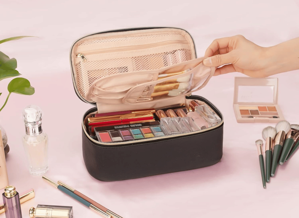 Top 4 Travel Makeup Organizer Bags to Elevate Your Journey!