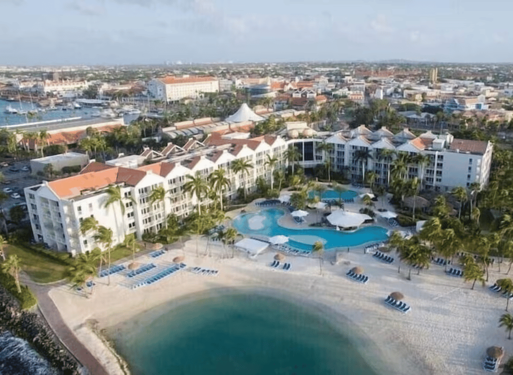 8 Best Resorts in Aruba for Couples Craving Sun-kissed Romance and Adventure